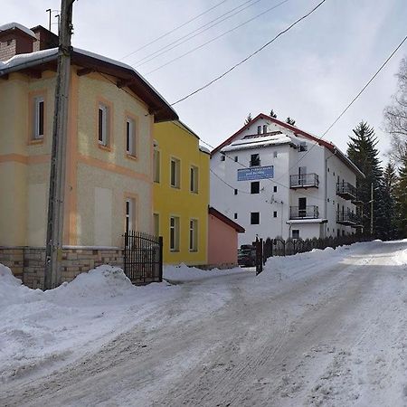 Hotel Osrodek Wypoczynkowy Pod Skalka Szczytna Zewnętrze zdjęcie